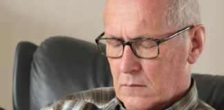 Zakaj so dedki in babice tako pomembni pri vzgoji vnukov?