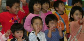 Japoska ukinja ocenjevanje v šolah!