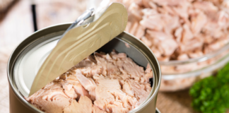 NEVARNOST HITREGA OBROKA: Kaj se zgodi, če vsak dan jemo tuno iz pločevinke?