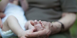 Vse je mogoče: Al Pacino pri 83 postal oče – pri 85 menja plenice?!