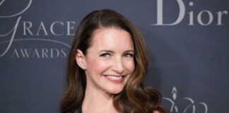 HOLLYWOOD GORI: John Travolta naj bi osvojil srce zvezdnice Seks v mestu – Kristin Davis!