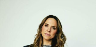 SPORTY SPICE JE KONČNO REKLA »DA«: Melanie C se je poročila, sanjsko obleko pa ji je izdelala Victoria Beckham!