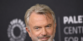Umrl je Sam Neill: Zvezdnik Jurskega parka nepričakovano odšel pri 78 letih