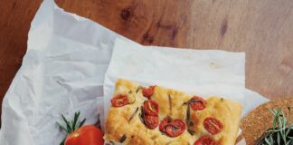 Najboljša domača foccacia: Recept, ki vam bo spremenil življenje