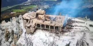 Požar uničil Hitlerjevo Orlovo gnezdo Pogašeno Orlovo Gnezdo. Vir: Google Images